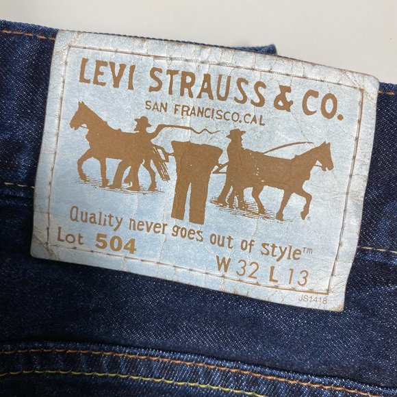 Levis Men Jean Shorts 504 Straight Dark Wash Paisley Pockets Denim Blue Sz 32x13 - Picture 4 of 15